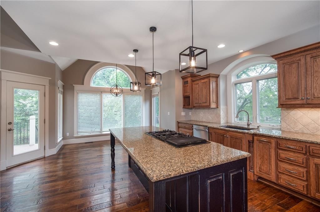 704 Folks Road — photo 18
