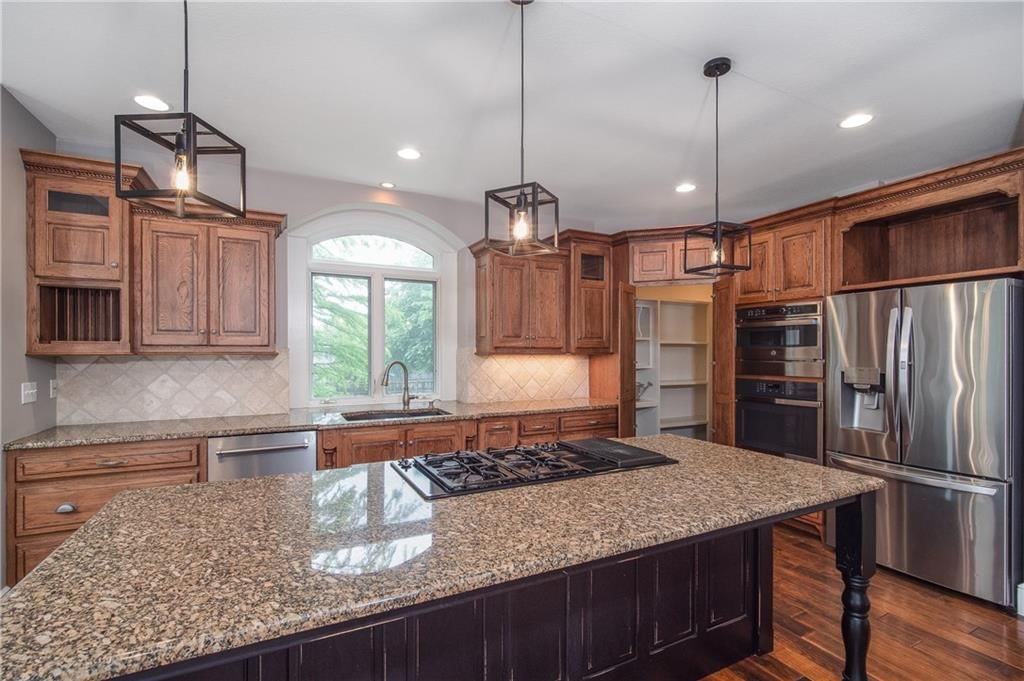 704 Folks Road — photo 20