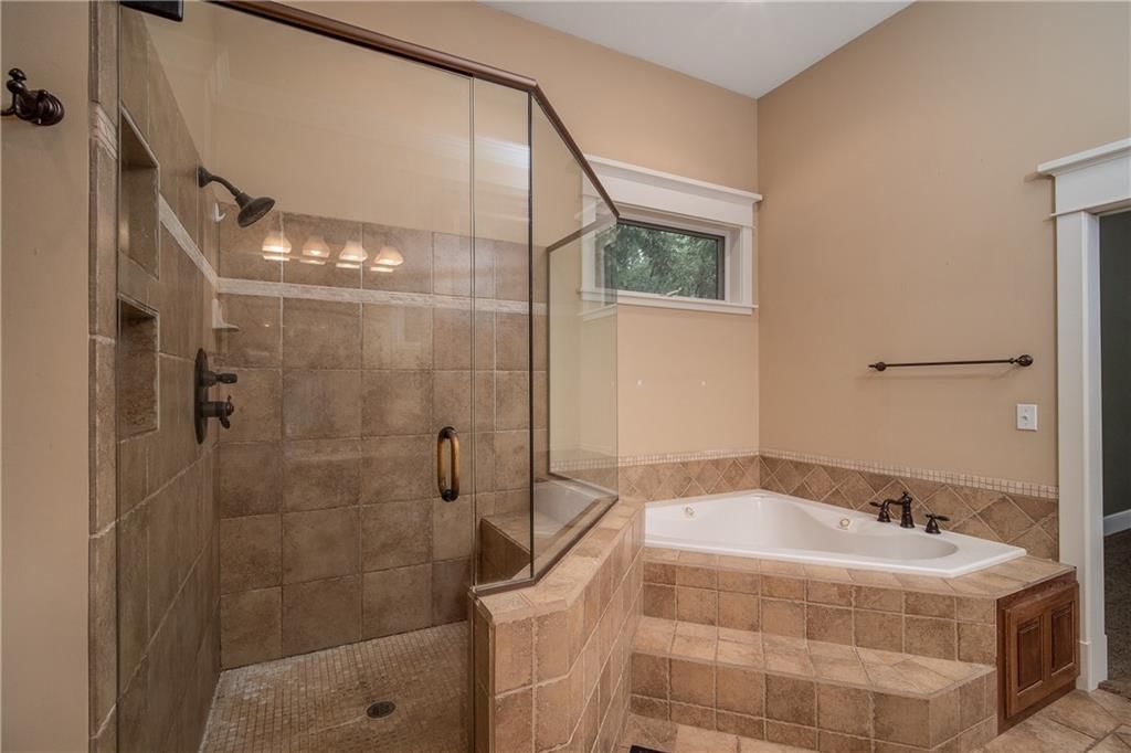 704 Folks Road — photo 31