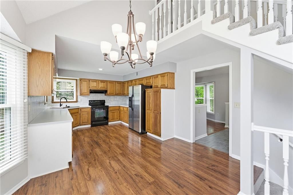 11811 Slater Street — photo 5