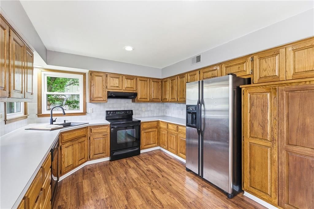 11811 Slater Street — photo 11