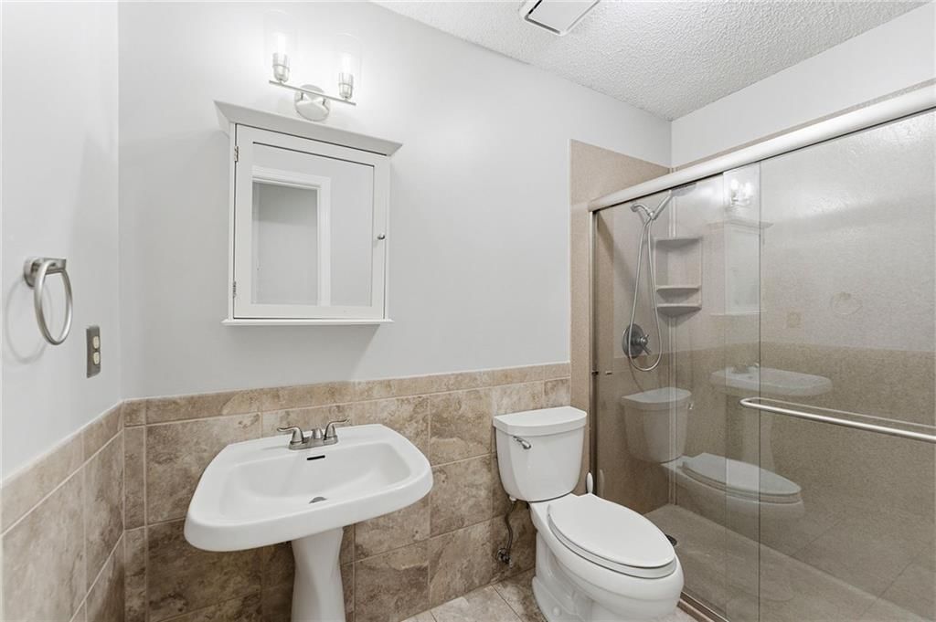 11811 Slater Street — photo 15