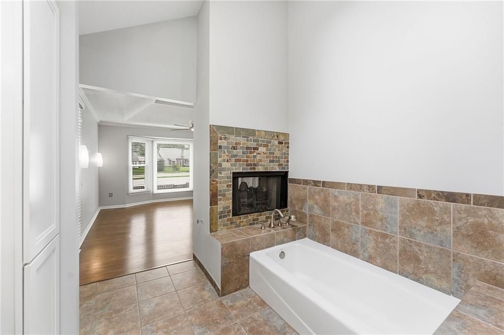 11811 Slater Street — photo 25