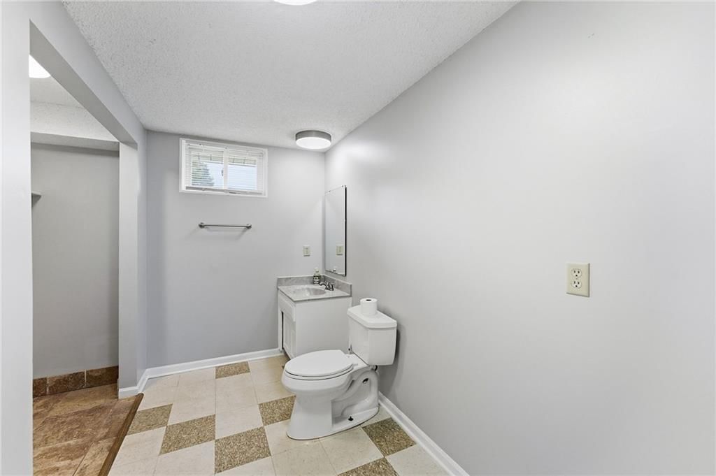 11811 Slater Street — photo 30