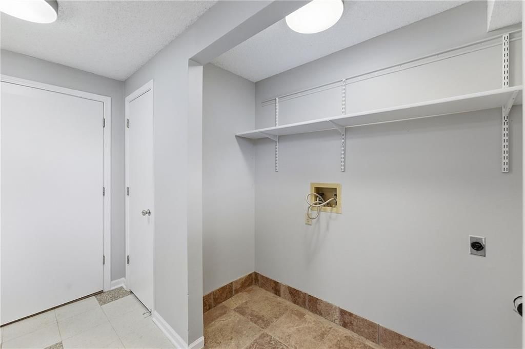 11811 Slater Street — photo 39