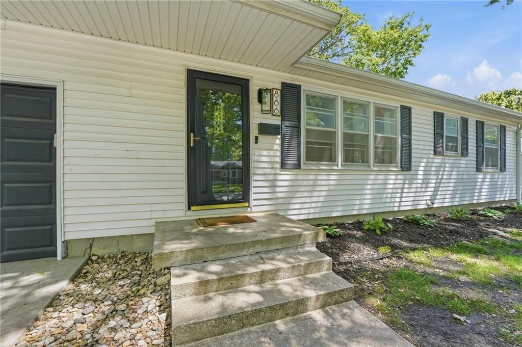866 S Sheridan Circle — photo 2