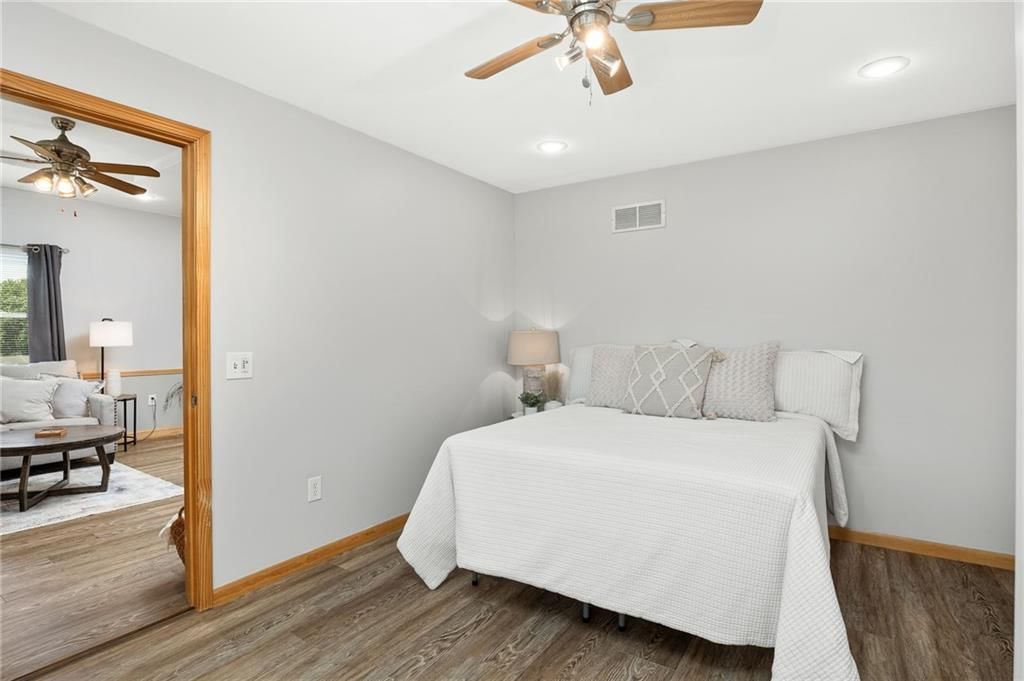 2725 Garfield Avenue — photo 4