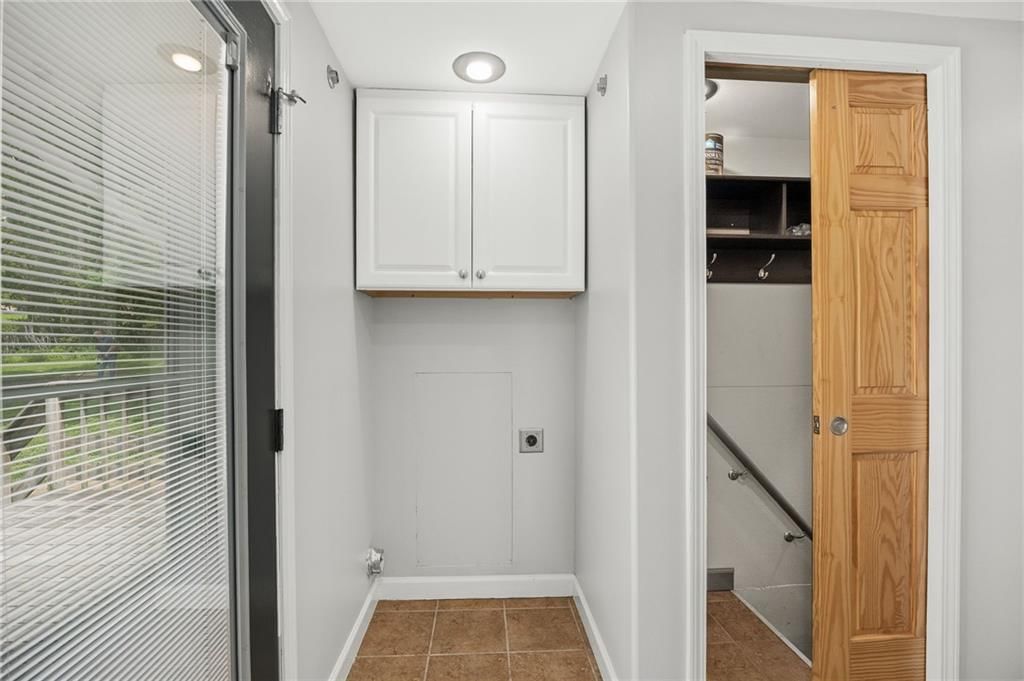 2725 Garfield Avenue — photo 11