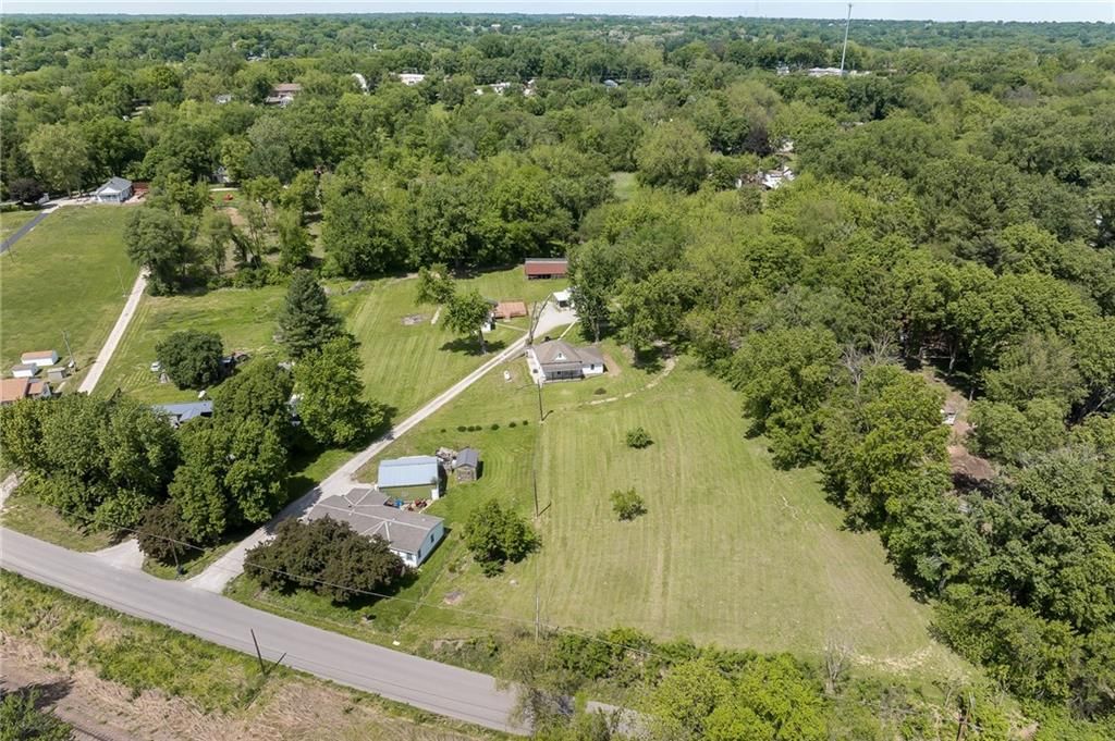 2725 Garfield Avenue — photo 35