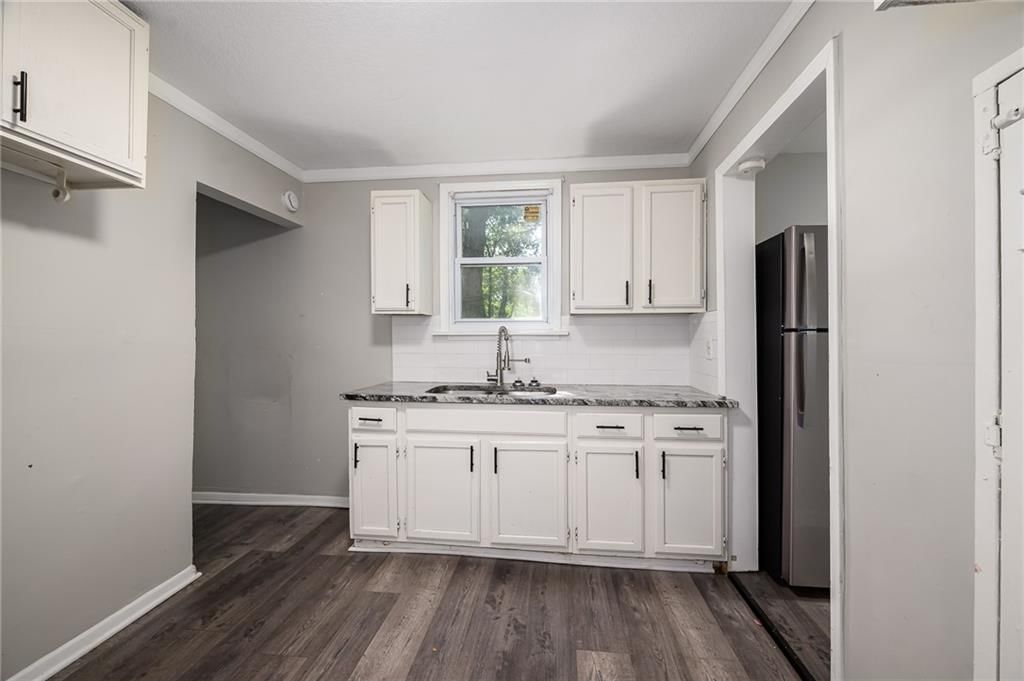5510 PITKIN Avenue — photo 6