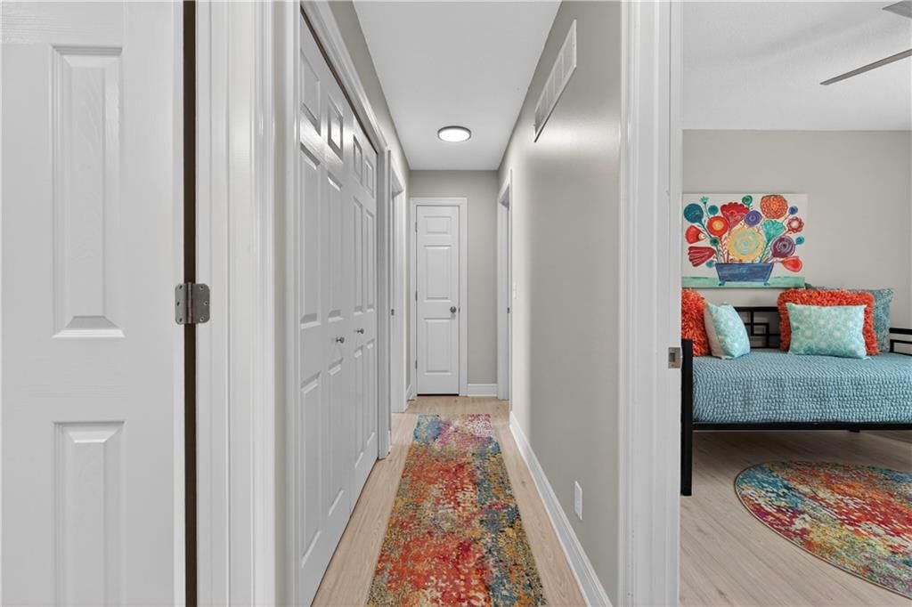 5835 LAKECREST Drive — photo 14