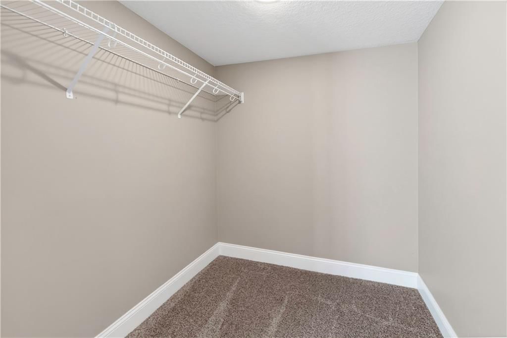 5835 LAKECREST Drive — photo 34