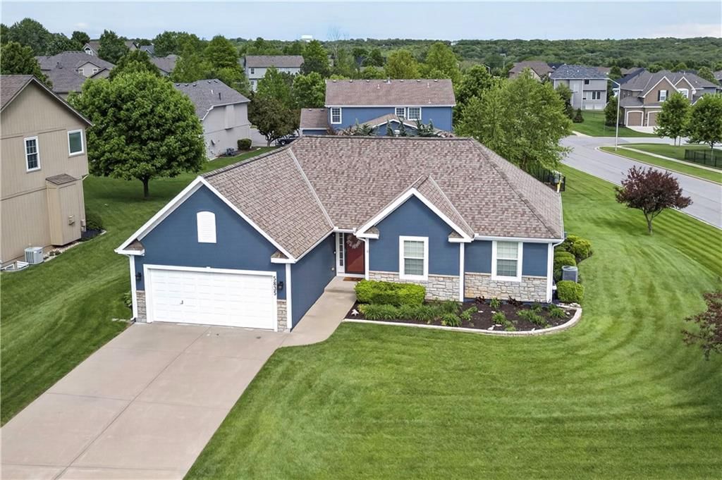 5835 LAKECREST Drive — photo 43