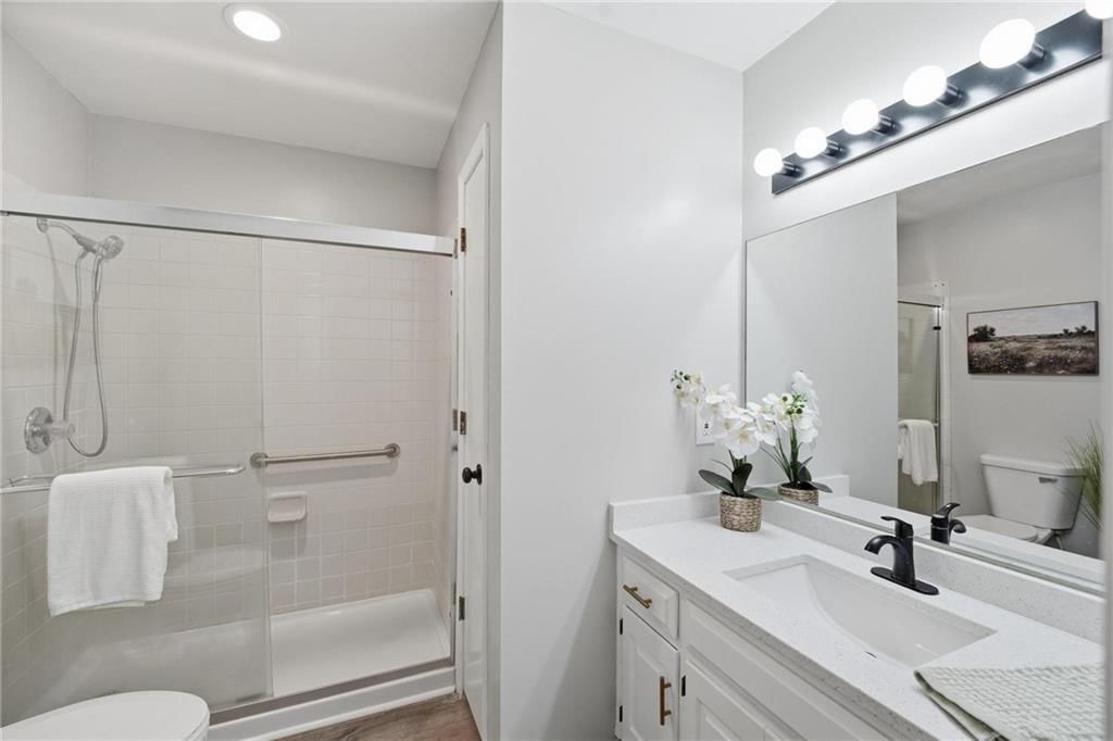 8300 N Virginia Avenue — photo 32