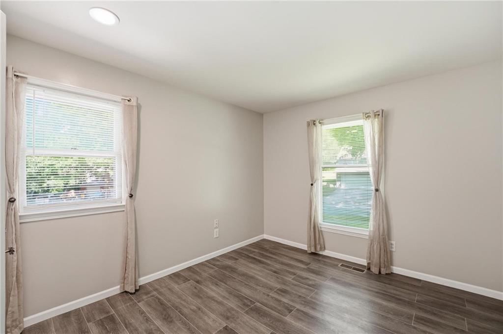 8300 N Virginia Avenue — photo 34