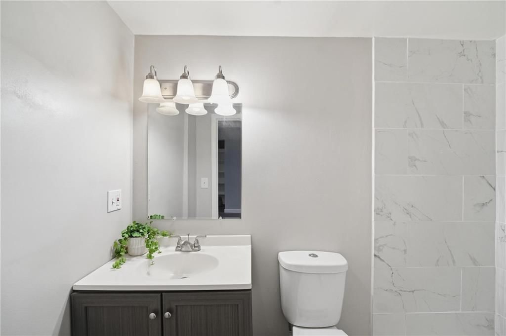 8300 N Virginia Avenue — photo 39