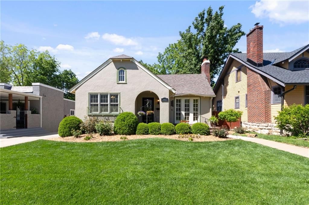 302 E 66th Terrace, Kansas City, MO