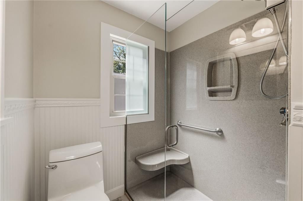 302 E 66th Terrace — photo 31