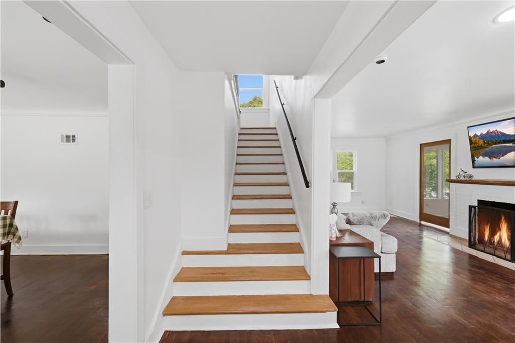 800 Valentine Road — photo 9
