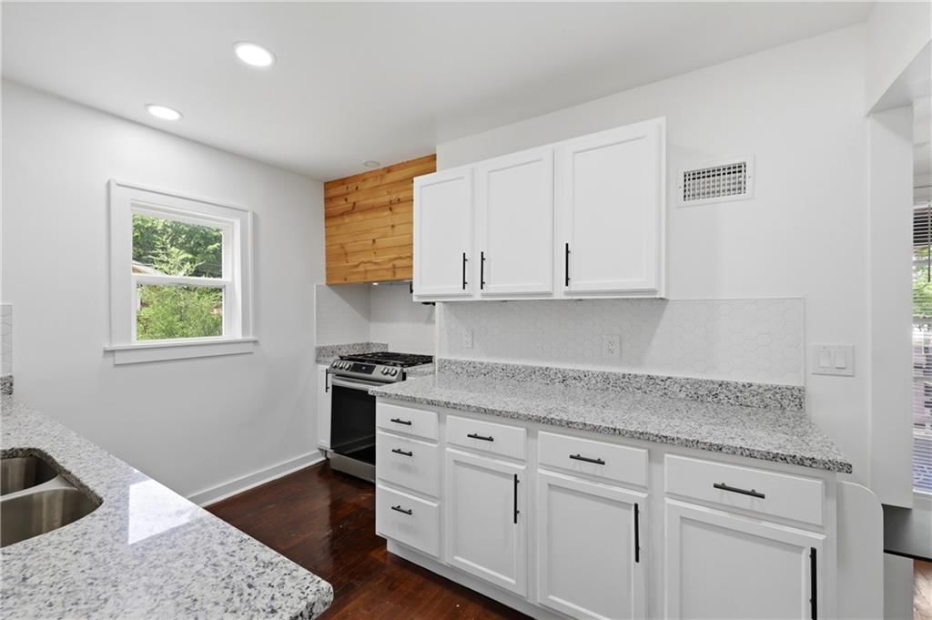 800 Valentine Road — photo 13