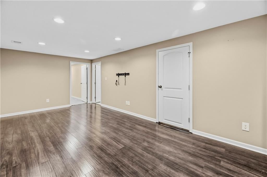 7117 Cedar Street — photo 42