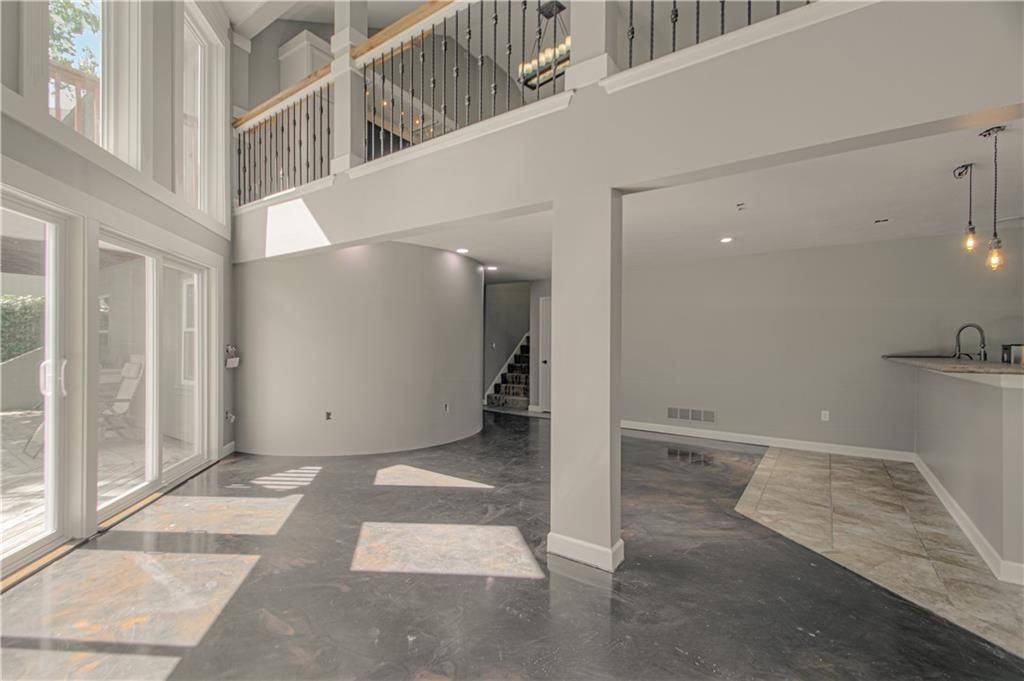 11101 NW 55th Street — photo 32