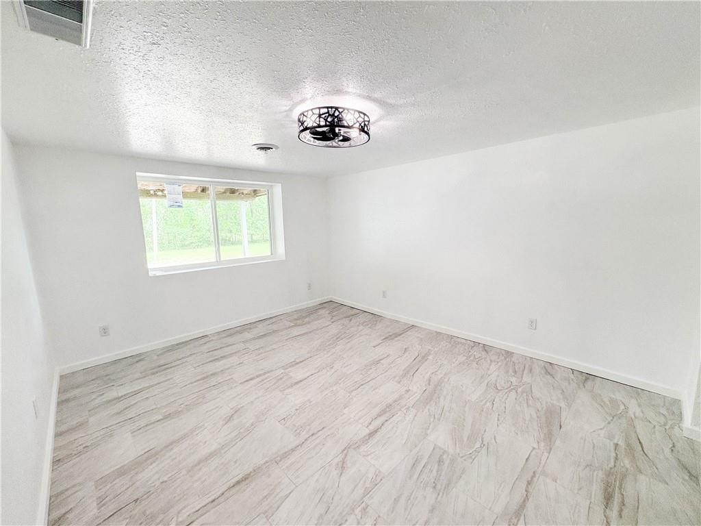 15420 NW Highway 7 N/A — photo 23