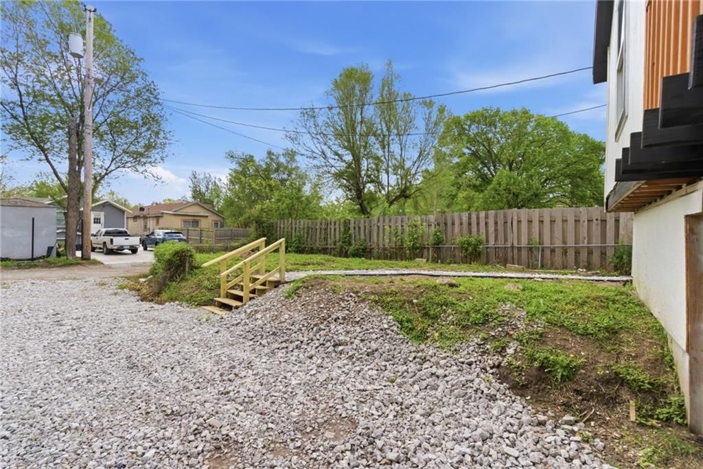 1503 N 17th Street — photo 32