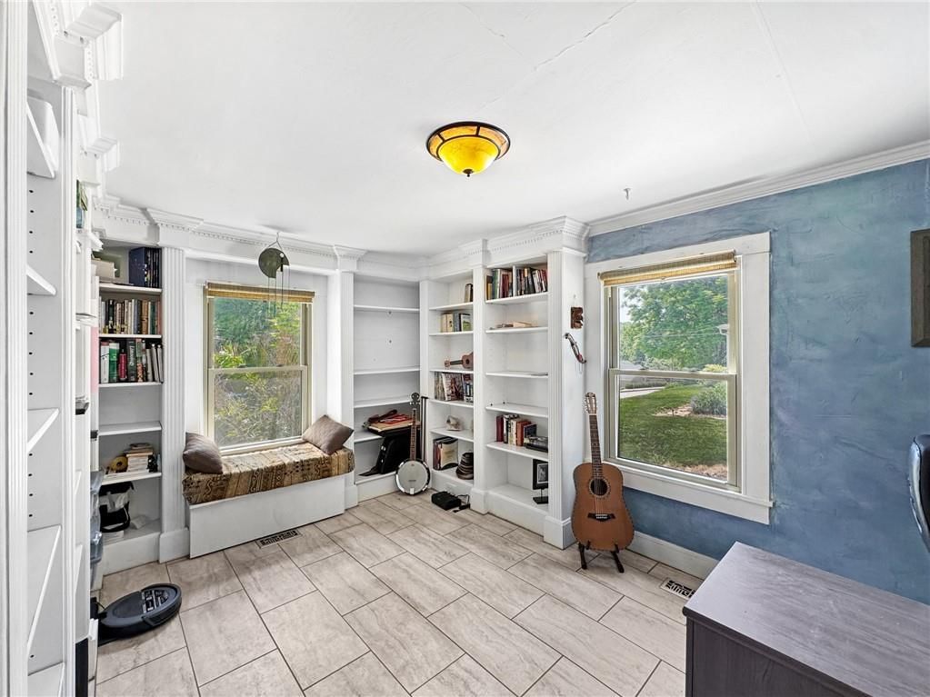 731 Welt Street — photo 9