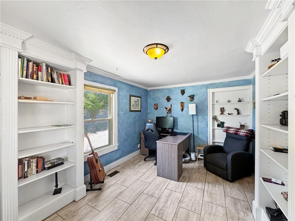 731 Welt Street — photo 10