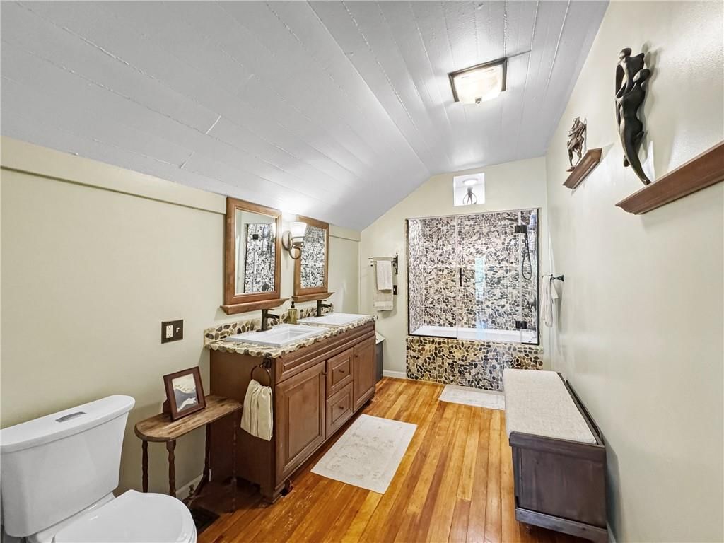 731 Welt Street — photo 12