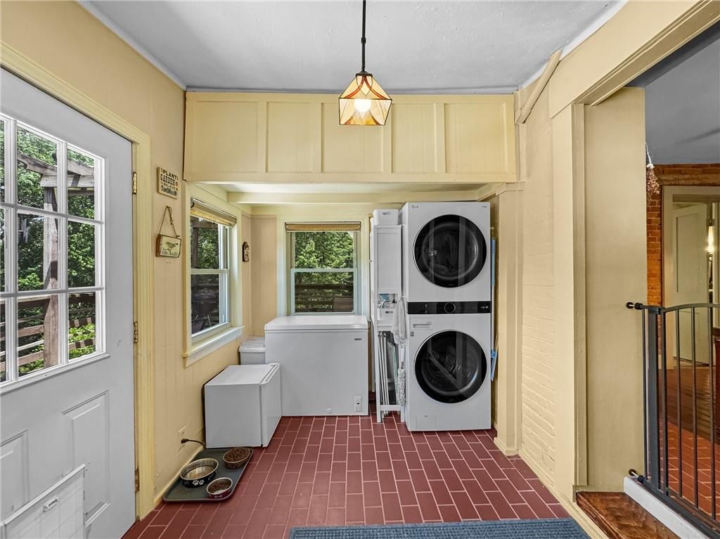 731 Welt Street — photo 14