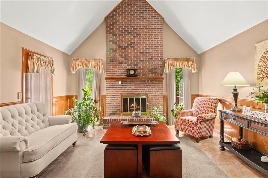 400 N Persimmon Drive — photo 10