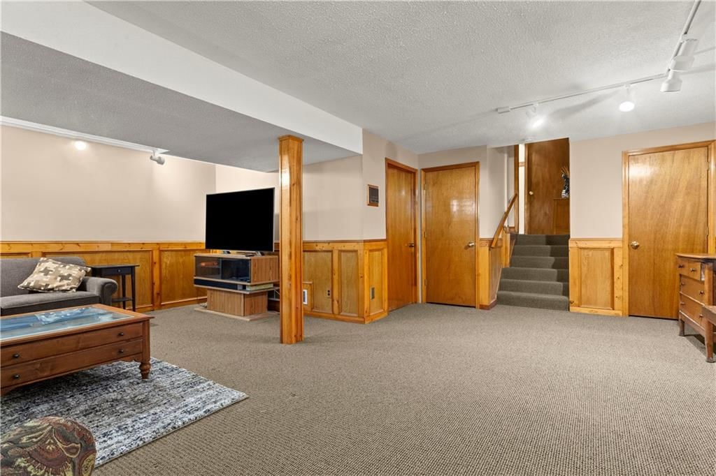 400 N Persimmon Drive — photo 32