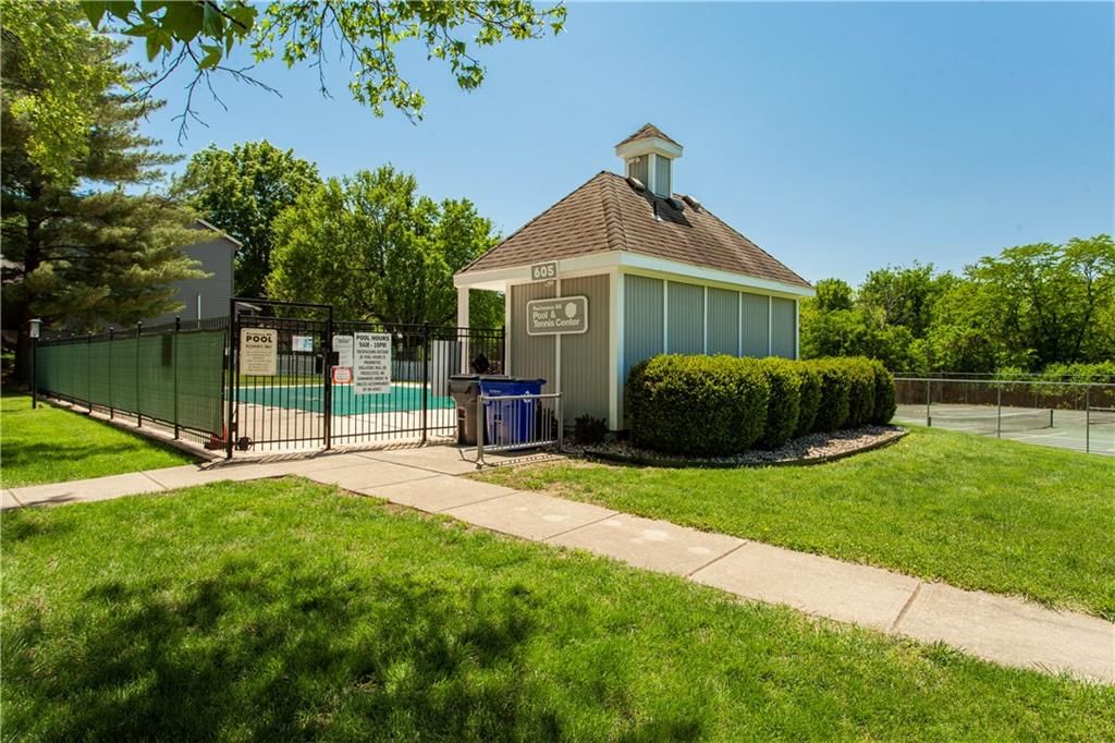 400 N Persimmon Drive — photo 40