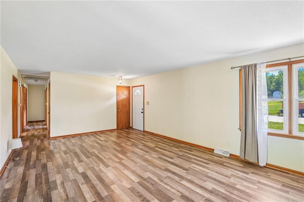 1419 Woodlawn Drive — photo 5