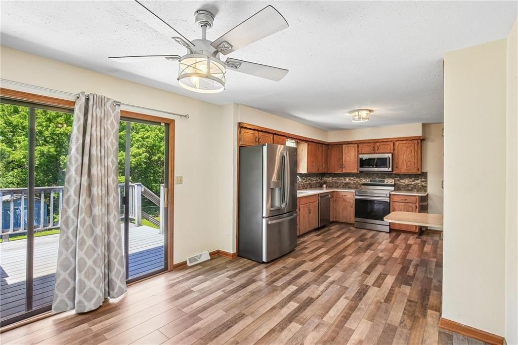 1419 Woodlawn Drive — photo 11