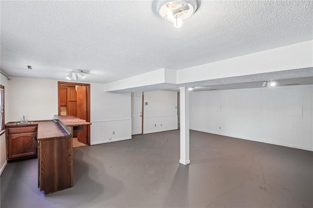 1419 Woodlawn Drive — photo 14