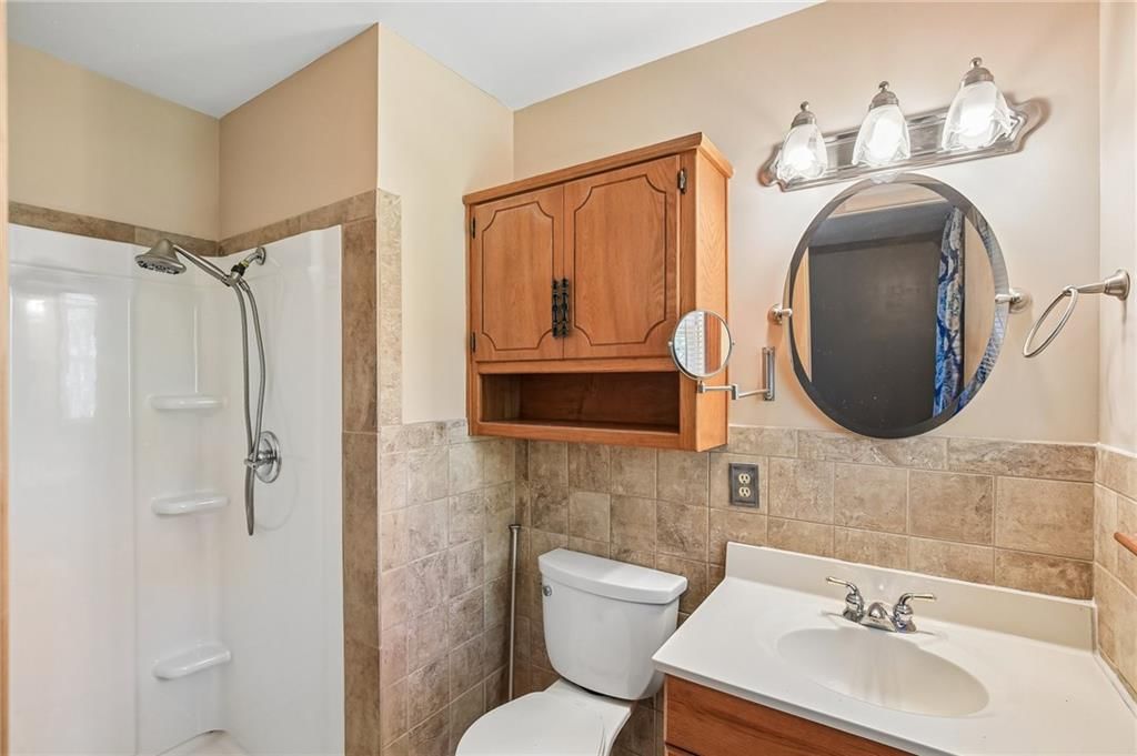 1419 Woodlawn Drive — photo 18