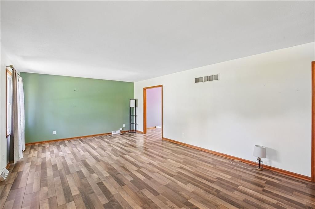 1419 Woodlawn Drive — photo 24