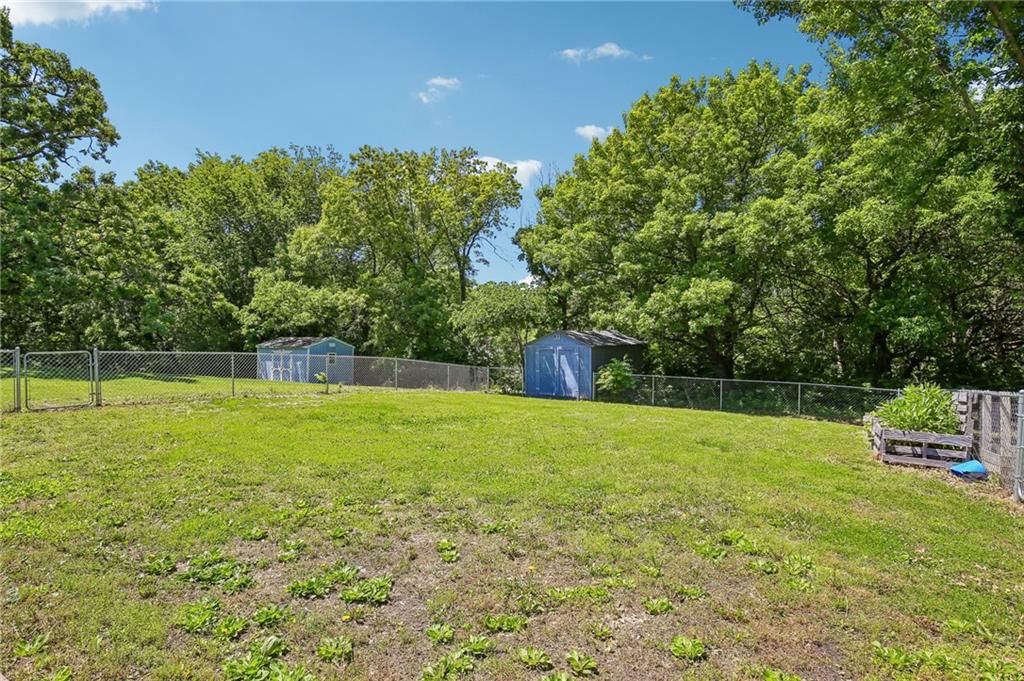 1419 Woodlawn Drive — photo 30