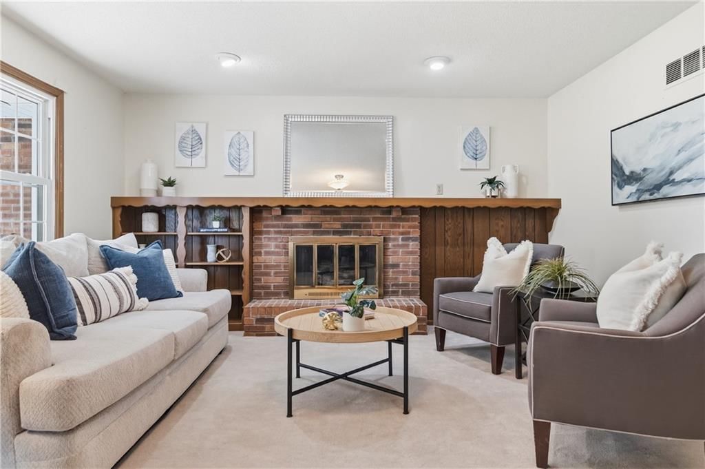 402 S Harrison Street — photo 10