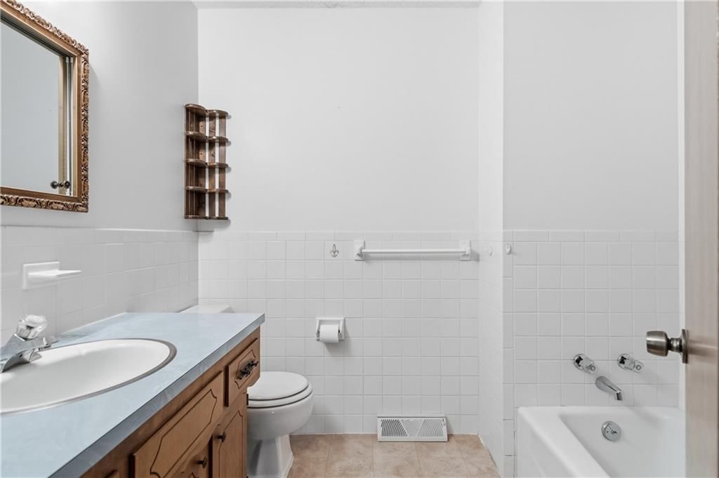 402 S Harrison Street — photo 34