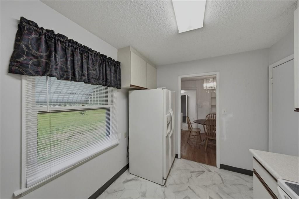 6008 Farley Avenue — photo 11