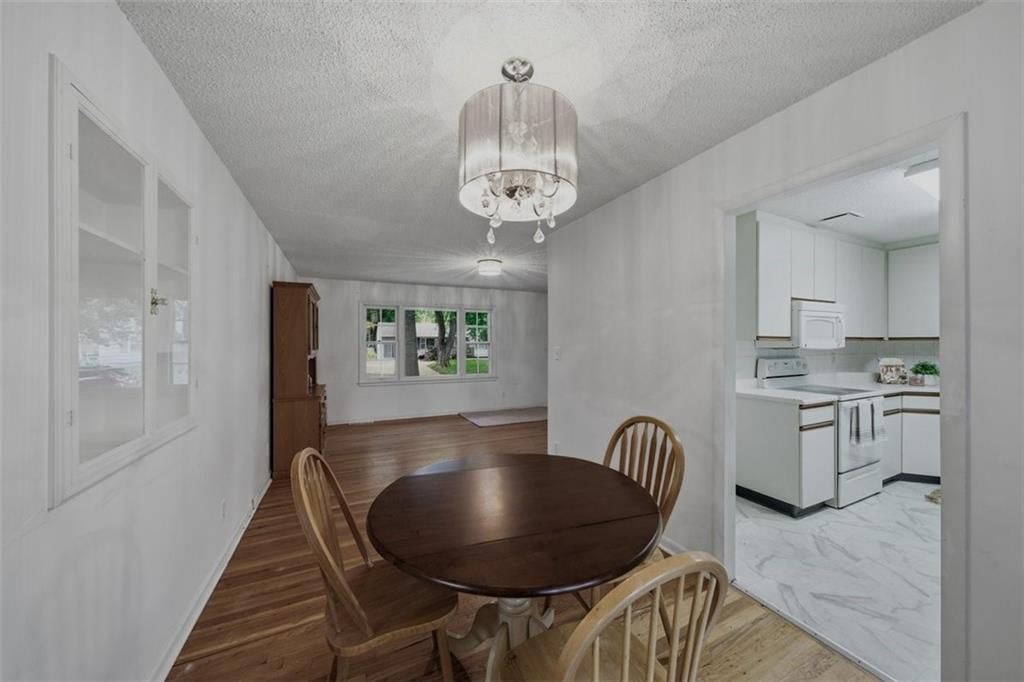 6008 Farley Avenue — photo 12