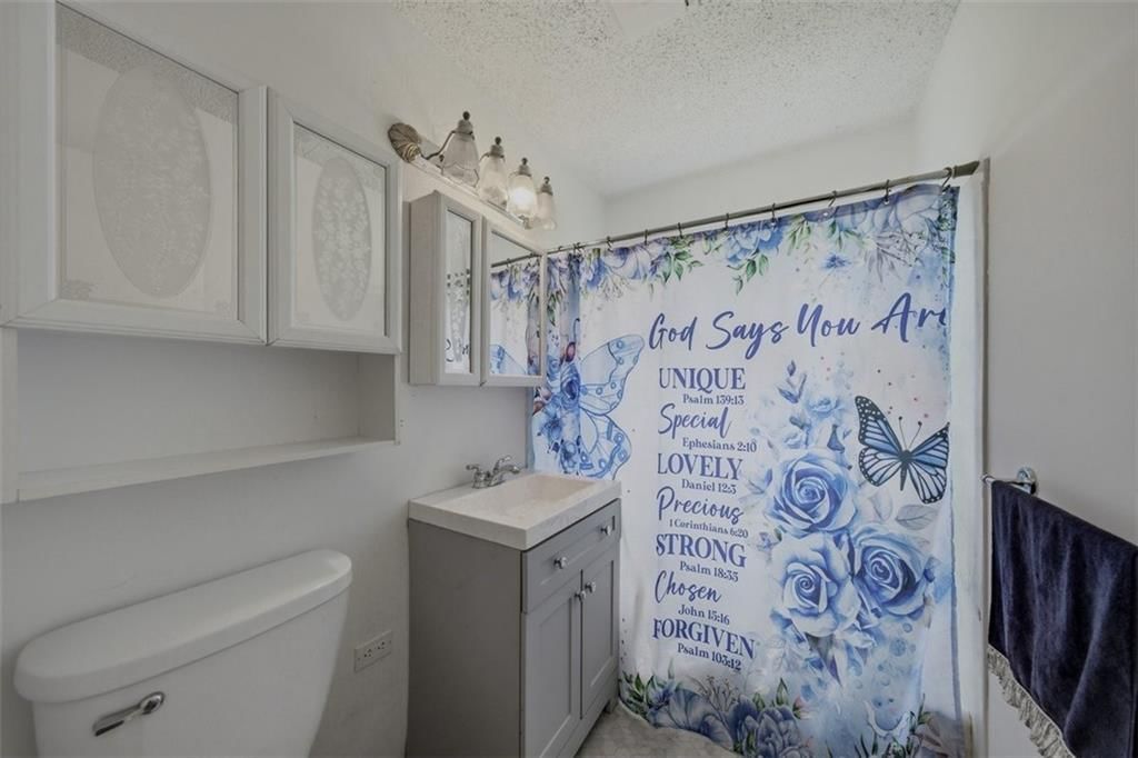 6008 Farley Avenue — photo 18