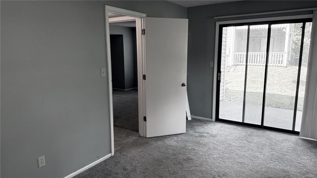 8822 W 106TH Terrace — photo 6