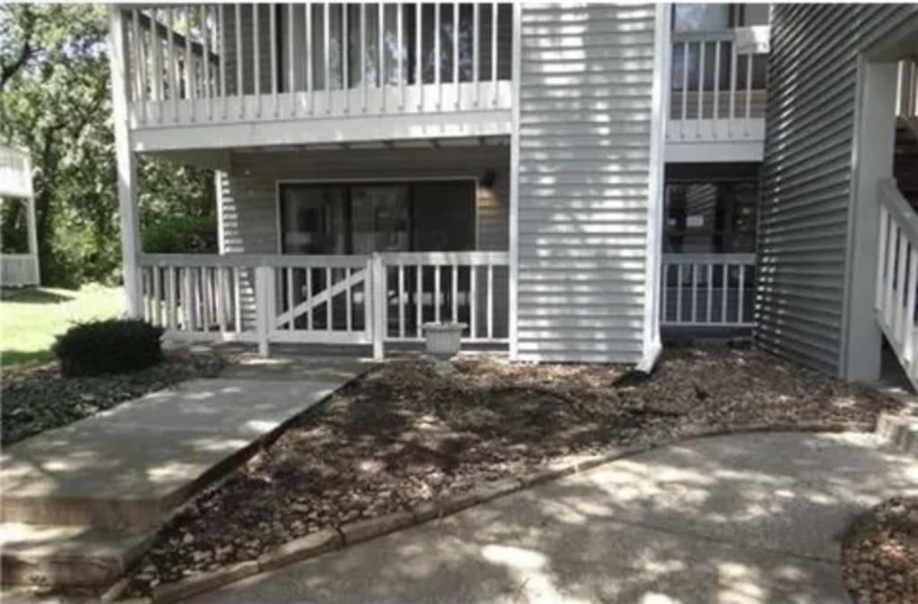 8822 W 106TH Terrace — photo 17