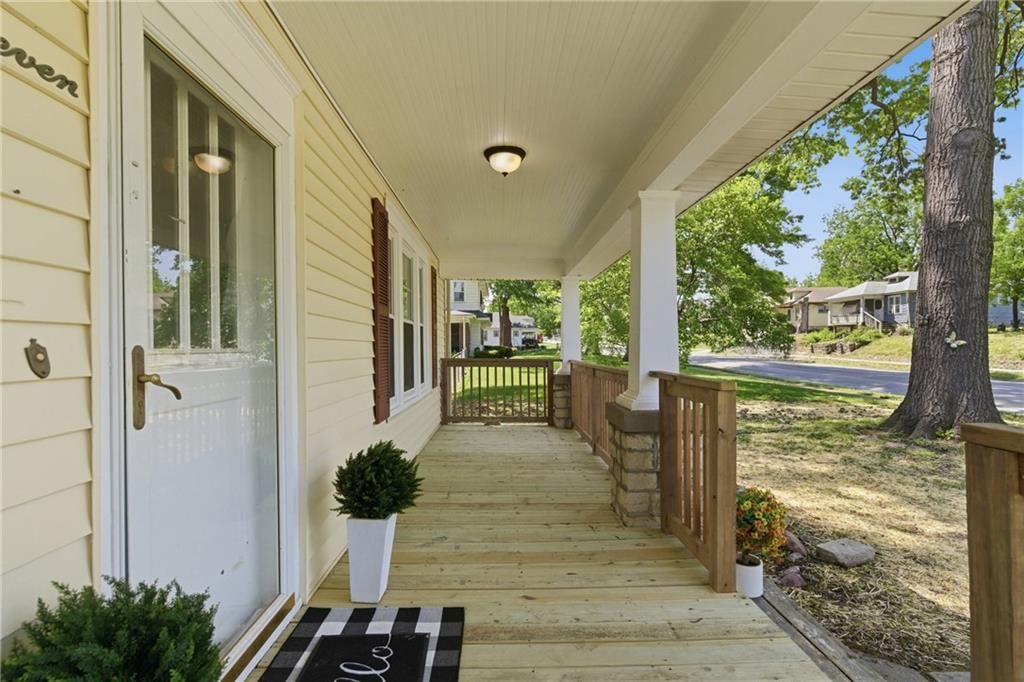 1307 Spruce Street — photo 2