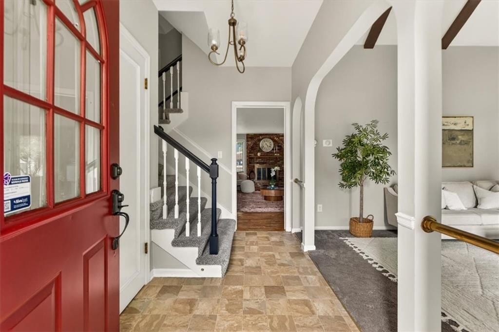8804 W 92nd Street — photo 3
